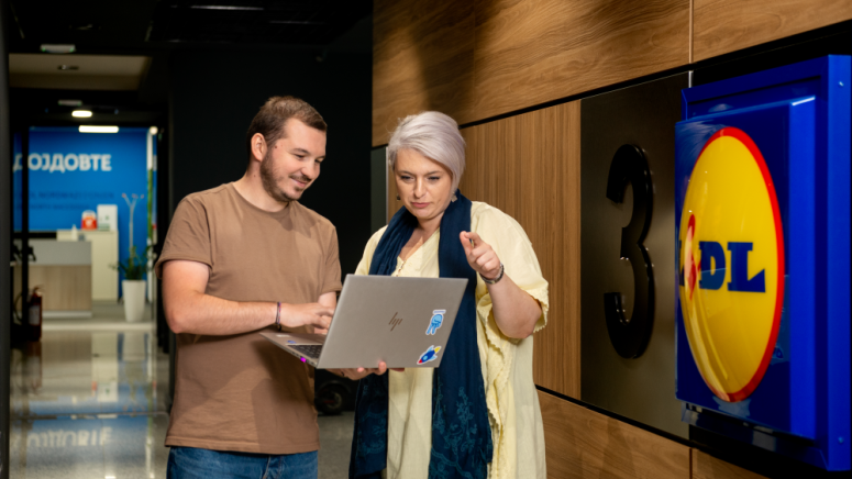 Image Gallery Item_HOT team HR